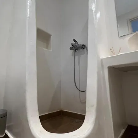 Cozy Mykonian In